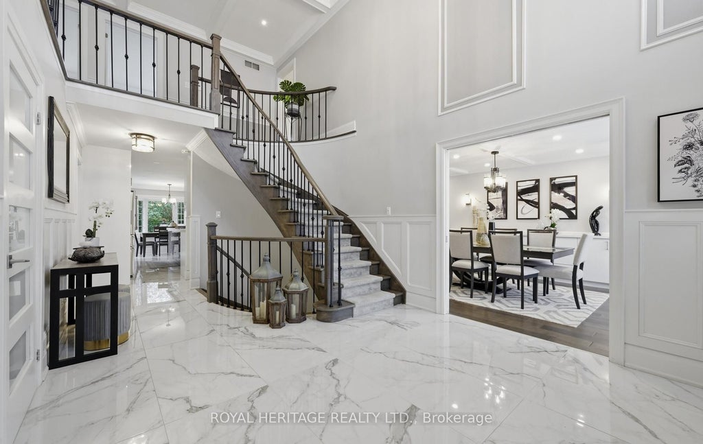 Photo of 7 Kimbark Crescent, Markham, ON L3R 8P7 (MLS # N13862608)