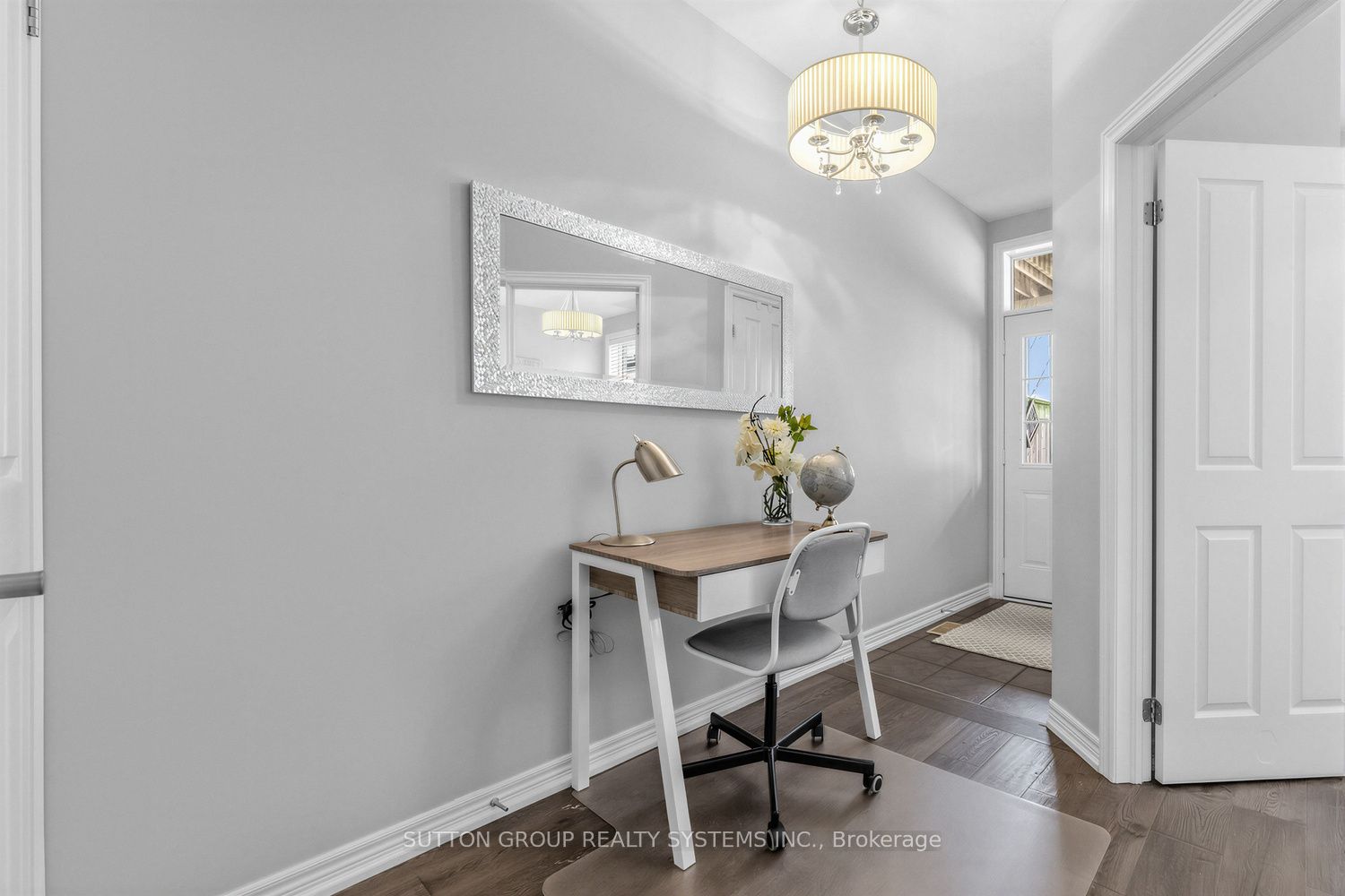 4165 Upper Middle Road 17