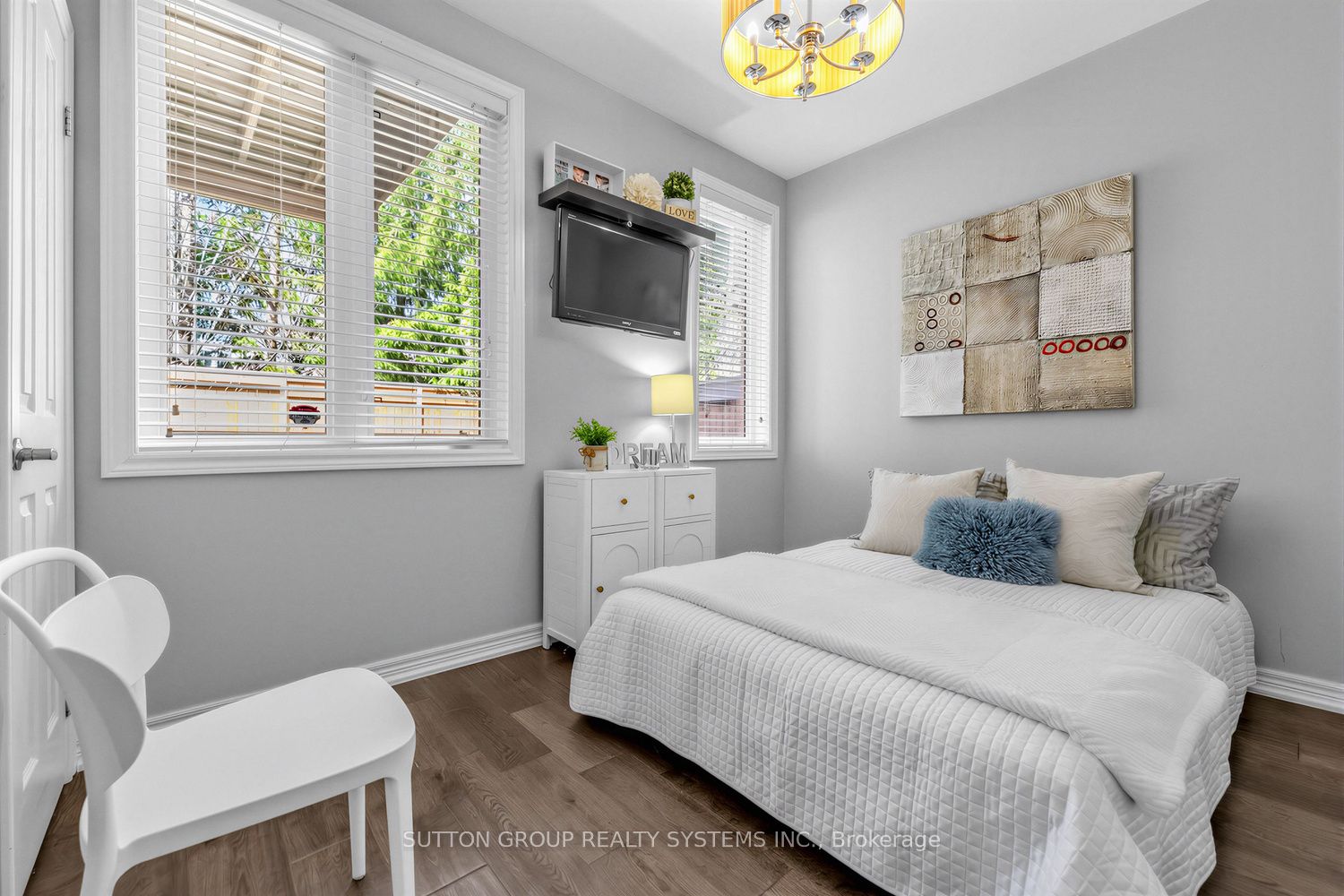 4165 Upper Middle Road 17