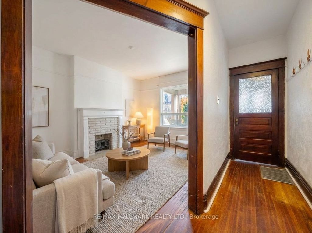 Photo of 22 Kenneth Avenue, Toronto, ON M6P 1H9 (MLS # W12995316)