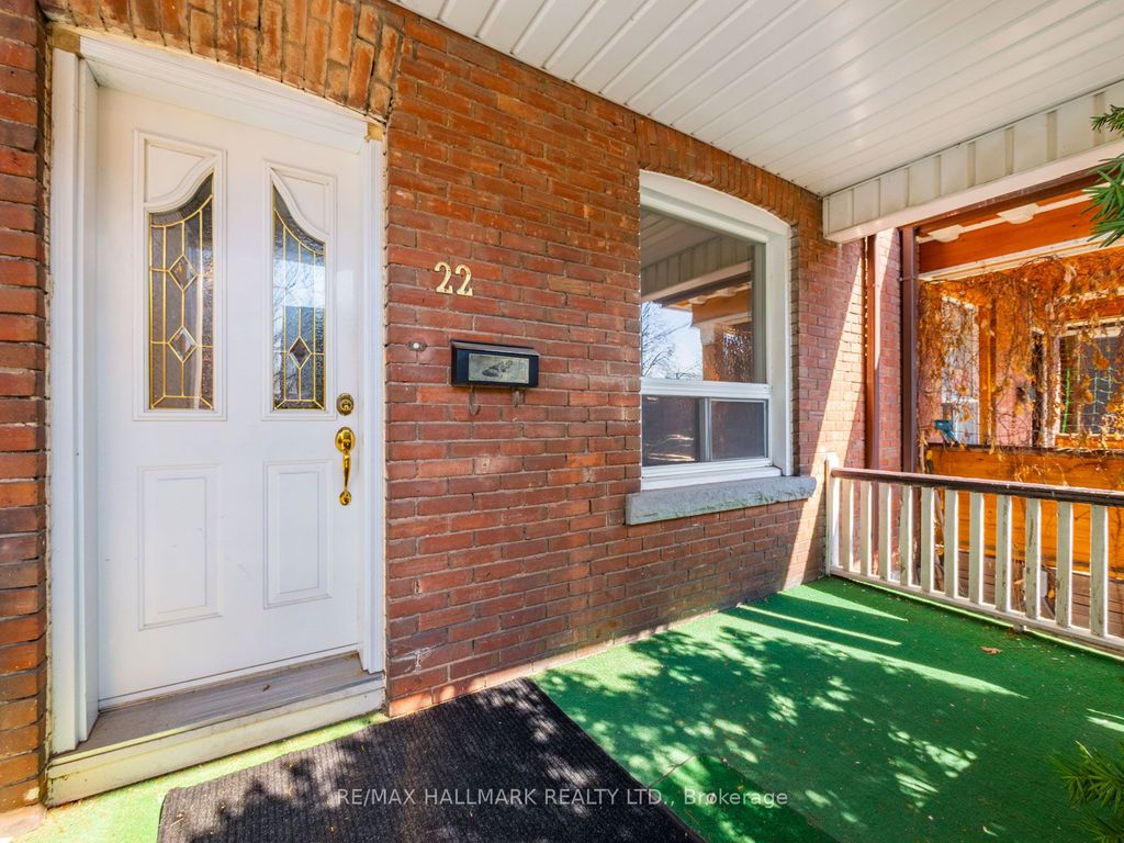 Photo of 22 Kenneth Avenue, Toronto, ON M6P 1H9 (MLS # W12995316)