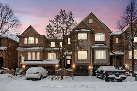 29 Bluewater Court Toronto ON M8V 4A7