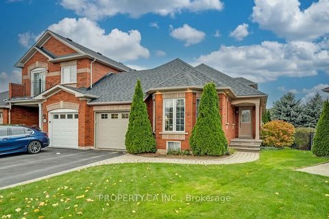 2303 Kingfisher Court Oakville ON L6M 3Z3