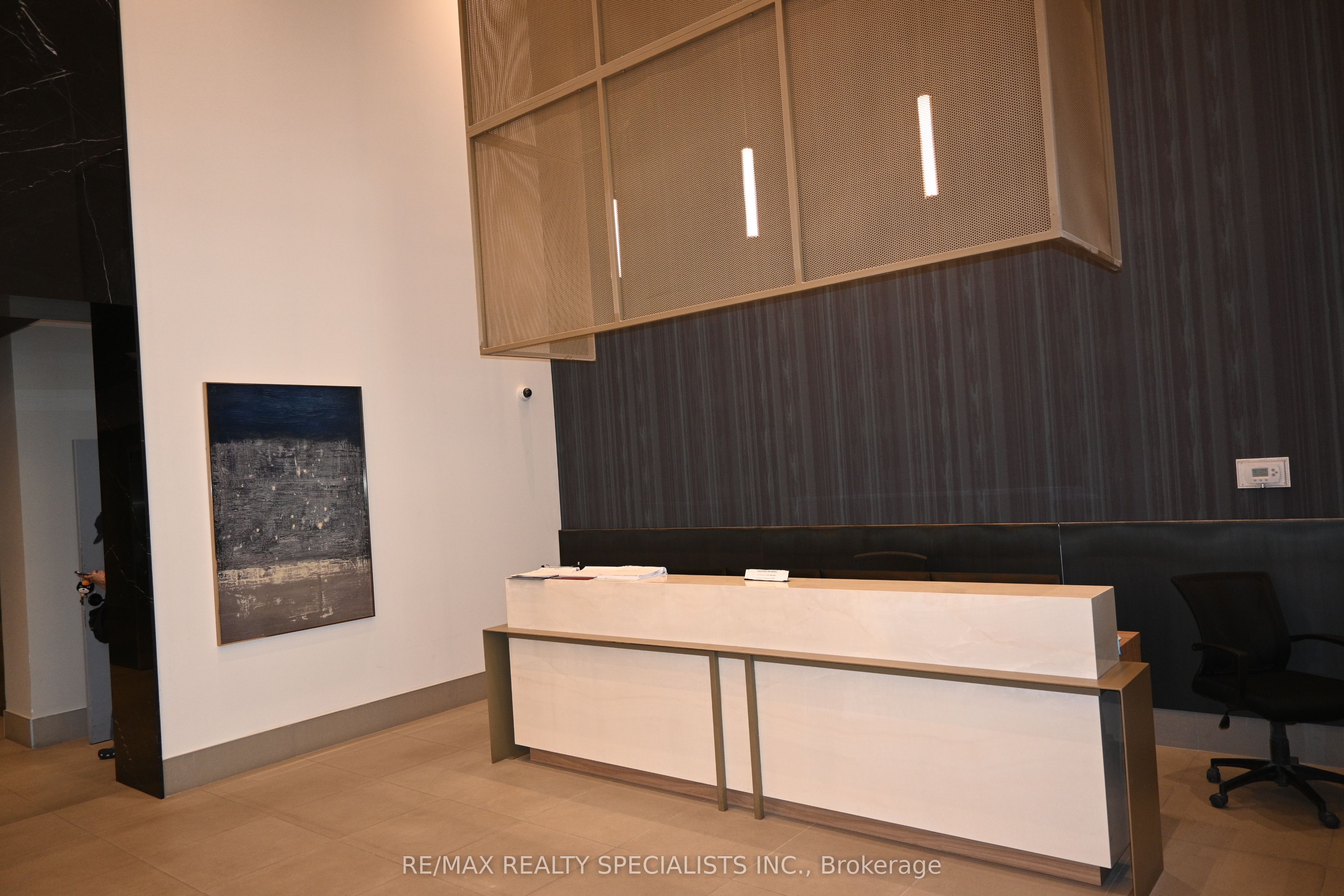 430 Square One Drive 3504