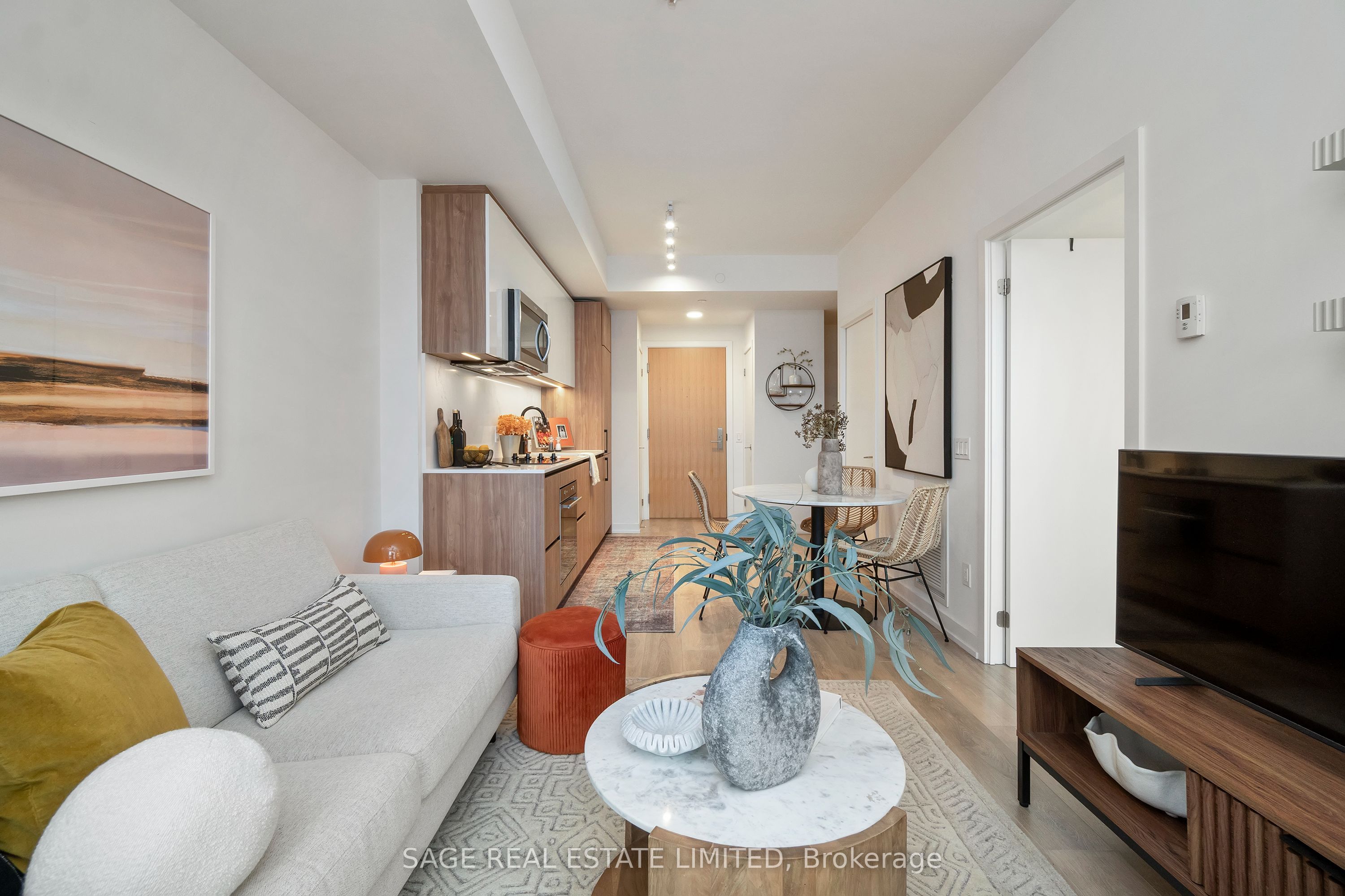 150 Logan Avenue 606