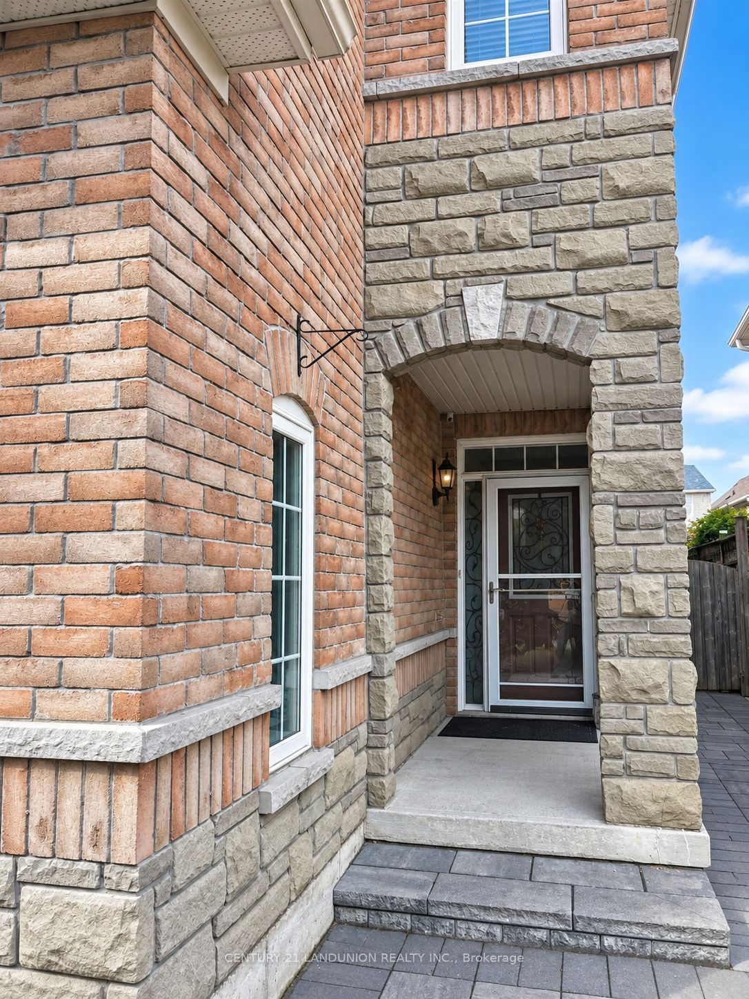 52 Kentley Street