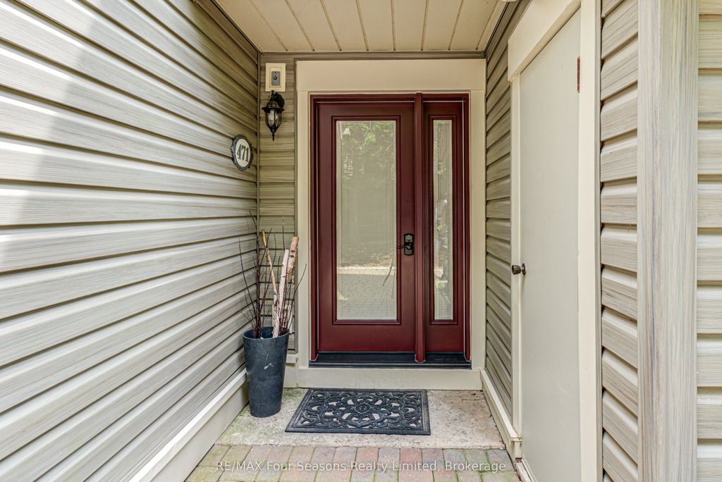 Photo of 471 Oxbow Crescent, Collingwood, ON L9Y 5B4 (MLS # S13079910)