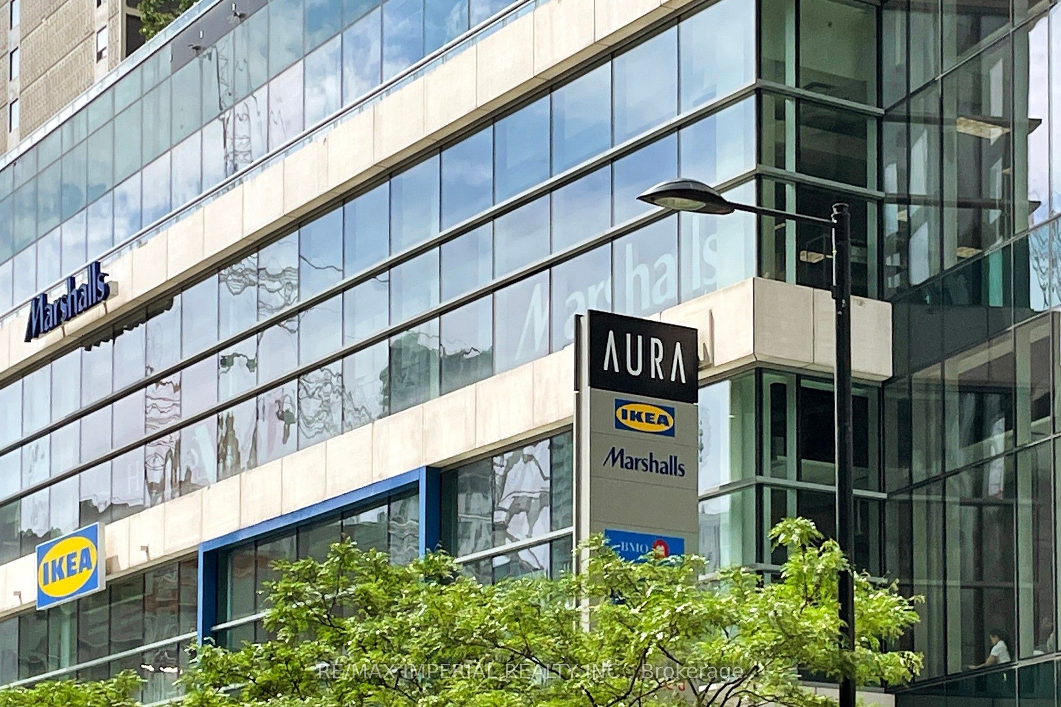 386 Yonge Street 4801