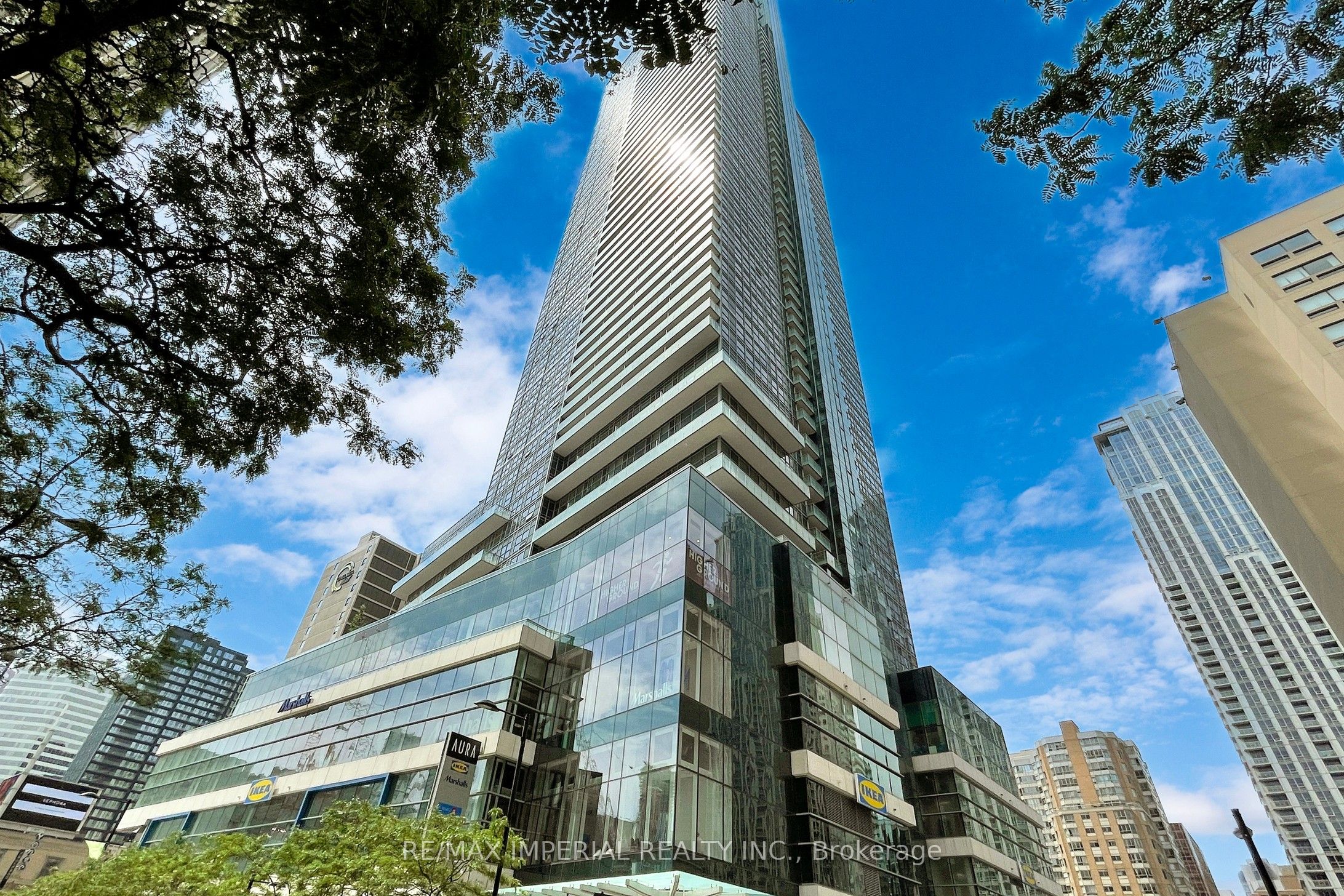 386 Yonge Street 4801