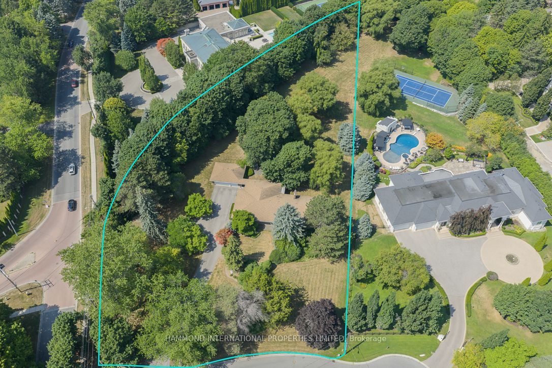 2 Bridle Heath Gate