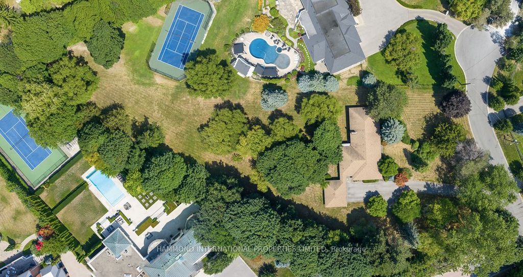 Photo of 2 Bridle Heath Gate, Toronto, ON M3B 2B4 (MLS # C12339314)