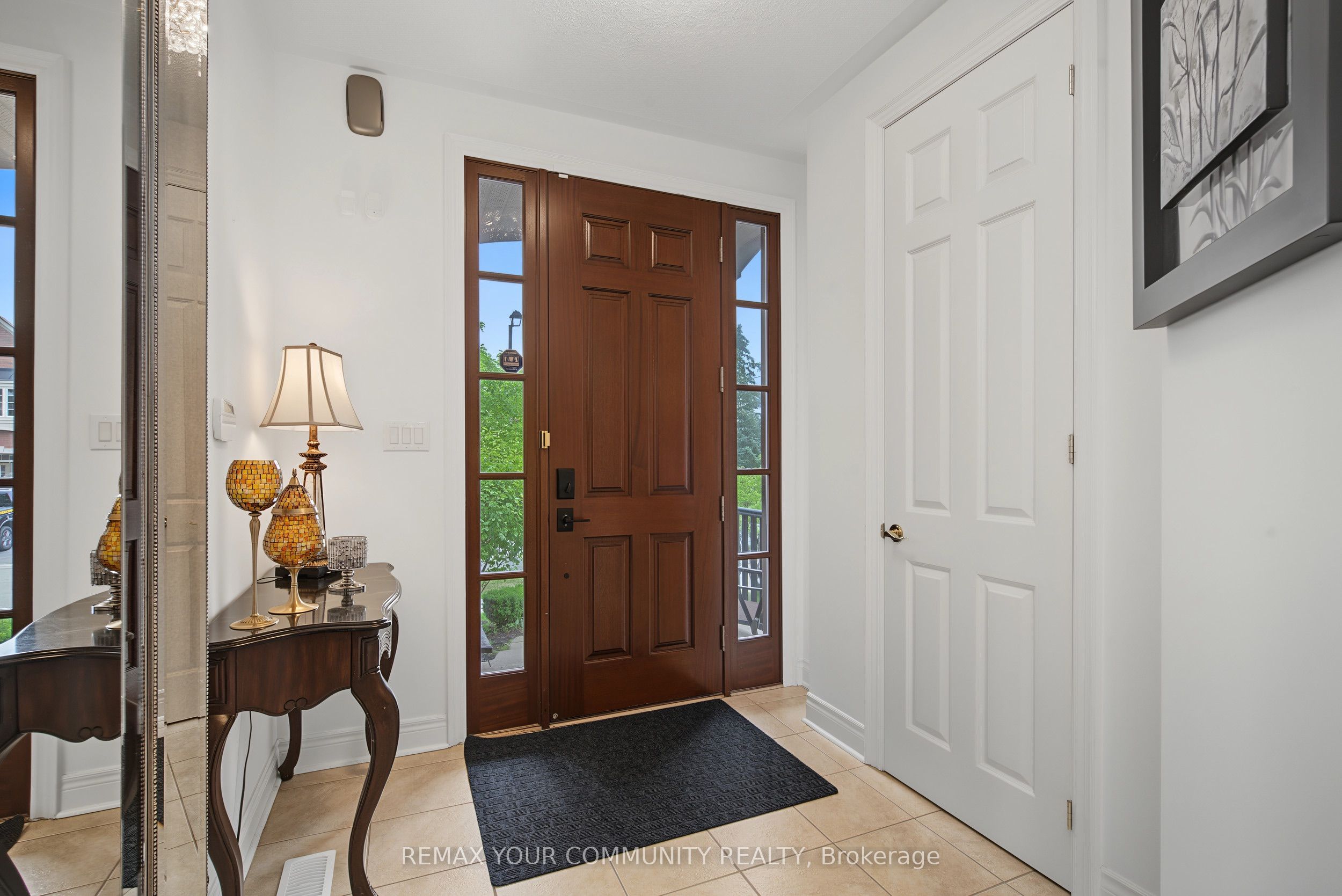 8 Yemina Gate