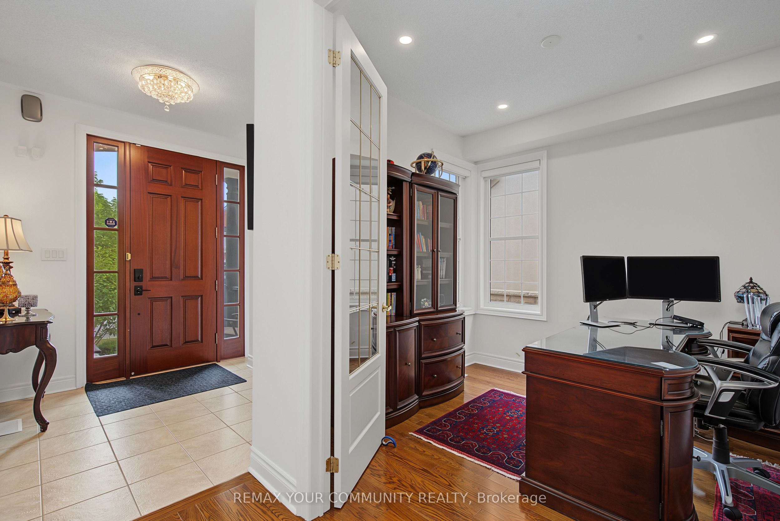 8 Yemina Gate