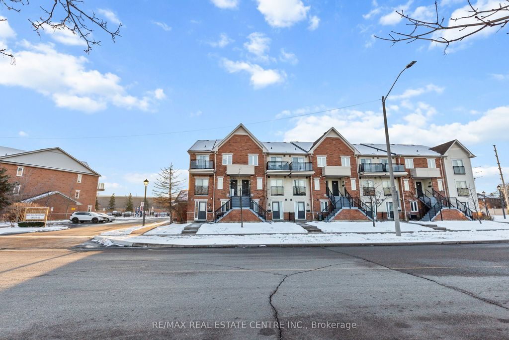 Photo of 4620 Guildwood Way #33, Mississauga, ON L5R 4H5 (MLS # W12606528)