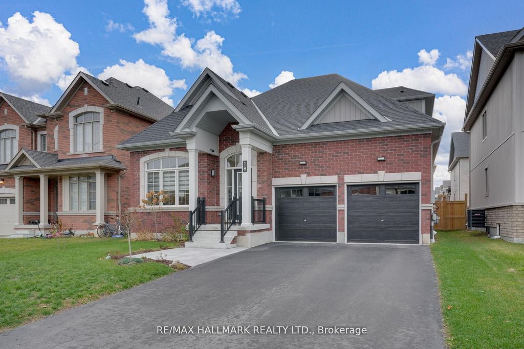 Photo of 18 Mclean Avenue, Collingwood, ON L9Y 3V2 (MLS # S12601302)