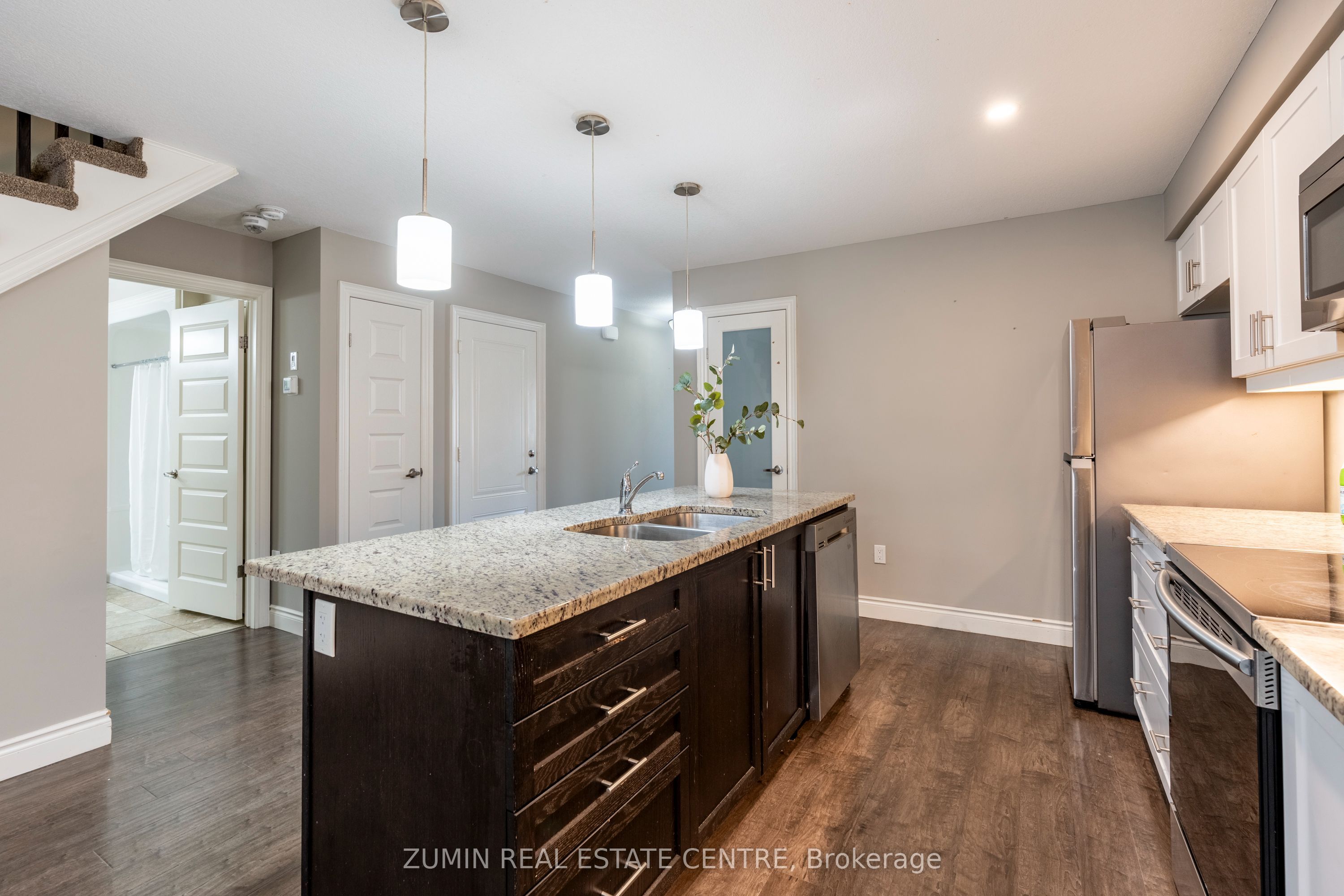 35 Chatfield Street 10