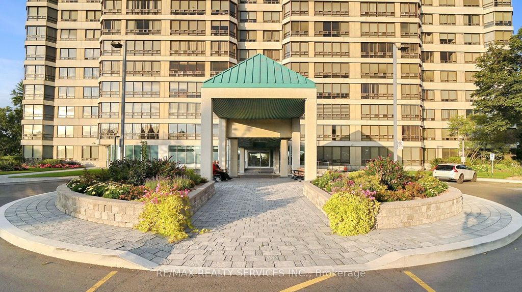 Photo of 330 Mill Street S #909, Brampton, ON L6Y 3V3 (MLS # W12683358)