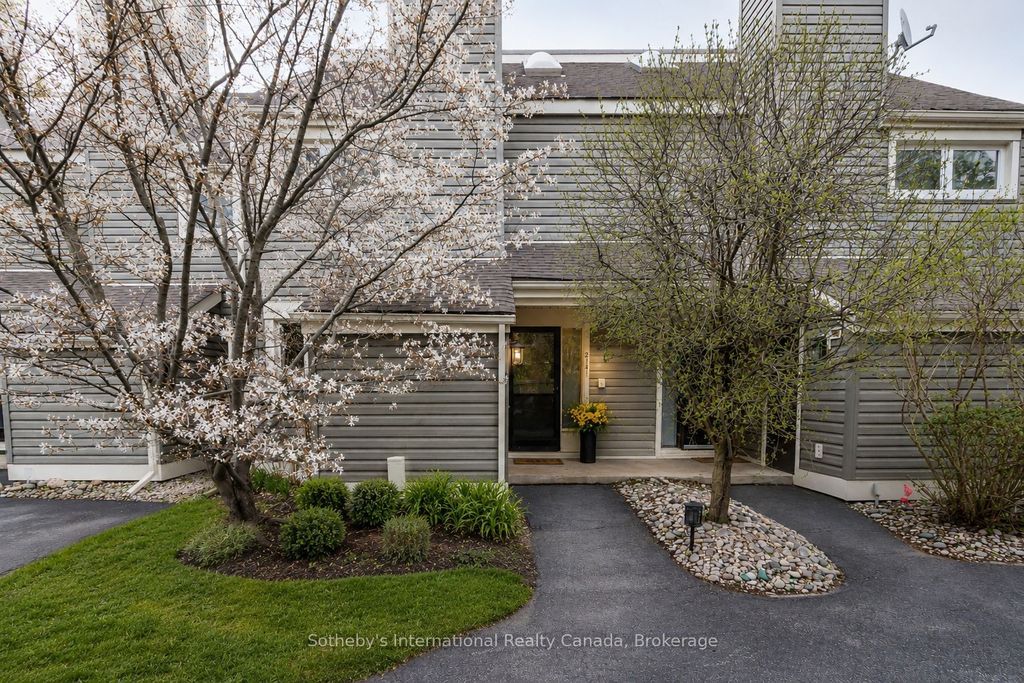 Photo of 214 Escarpment Crescent #214, Collingwood, ON L9Y 5B4 (MLS # S13134312)