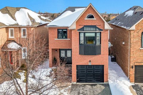 2081 Frontier Drive Oakville ON L6M 3V5