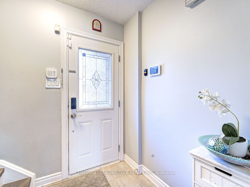 1552 Lancaster Drive 56