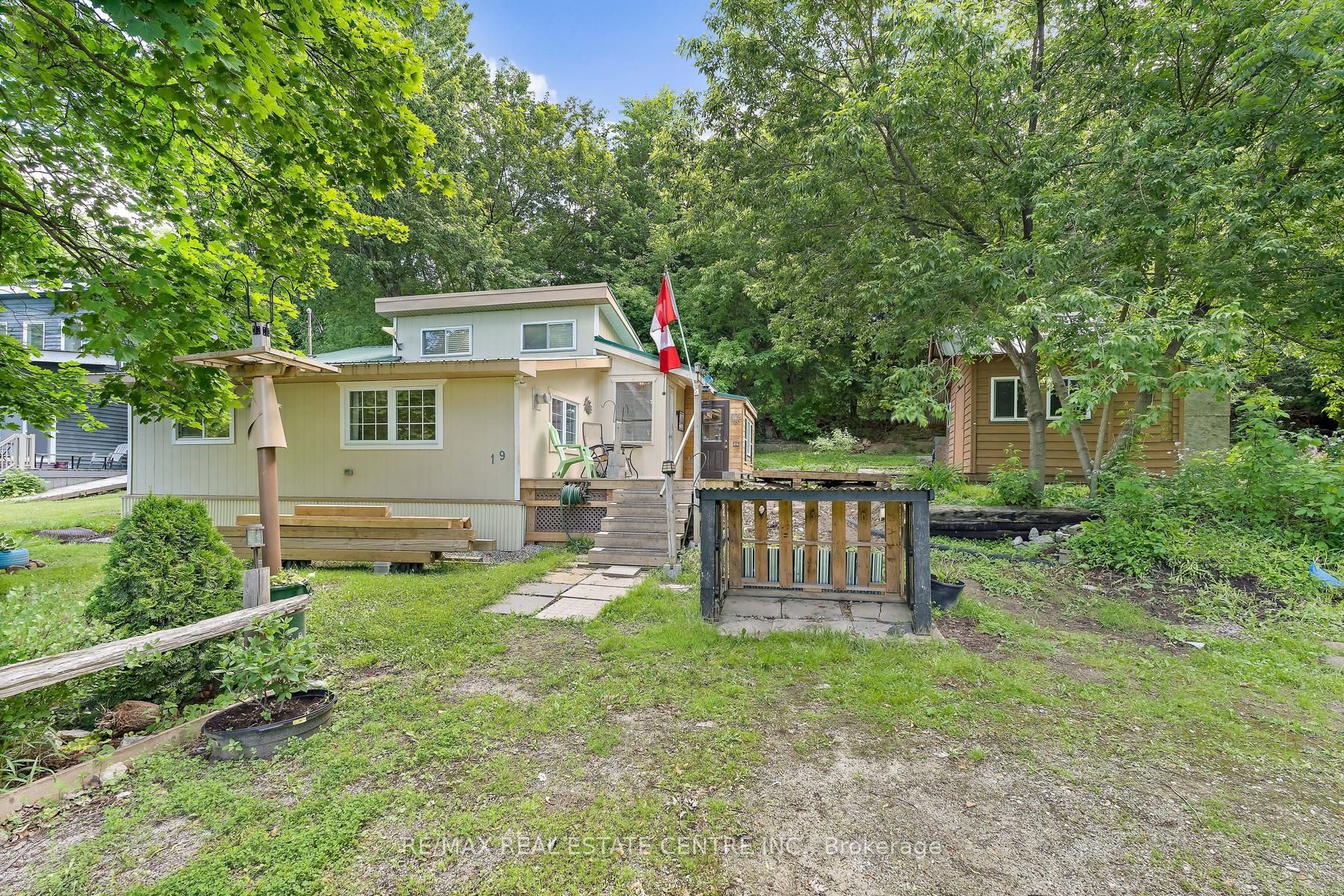 19 Old Pavillion Road