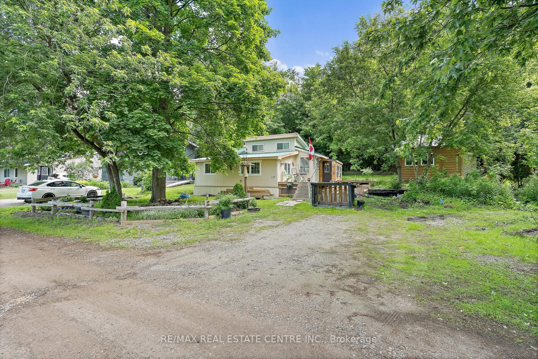 19 Old Pavillion Road