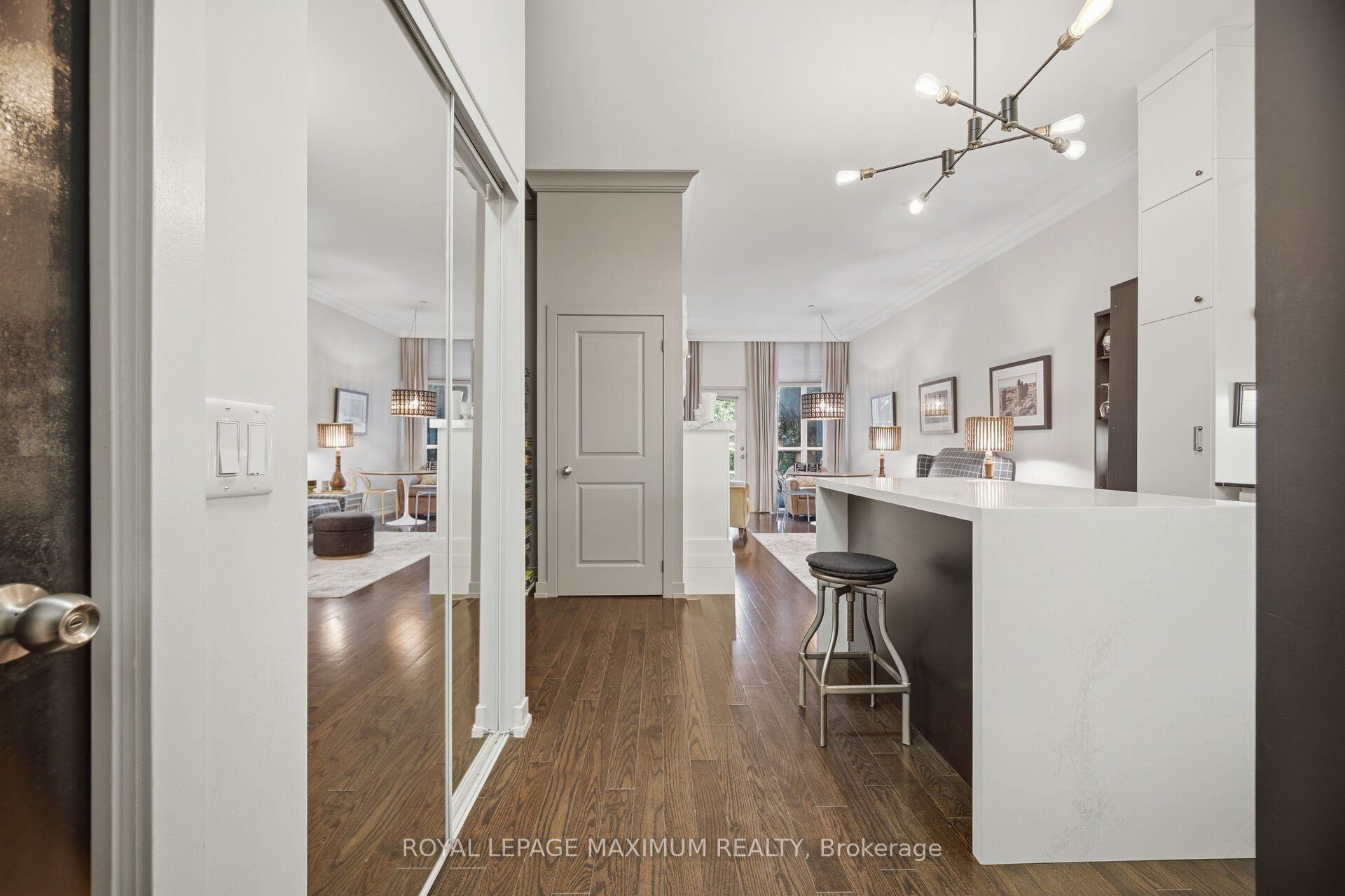 8 Fieldway Road 104