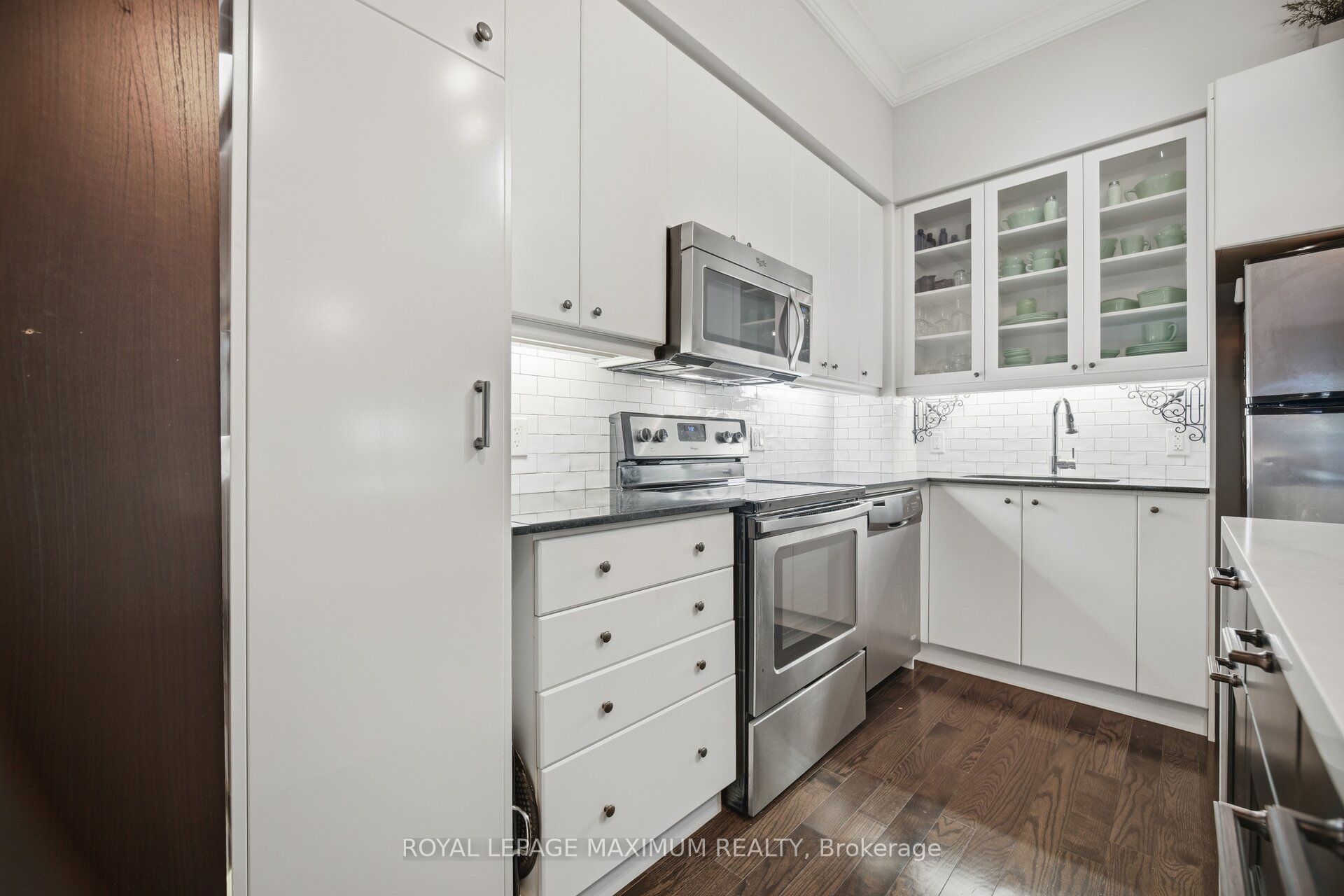 8 Fieldway Road 104