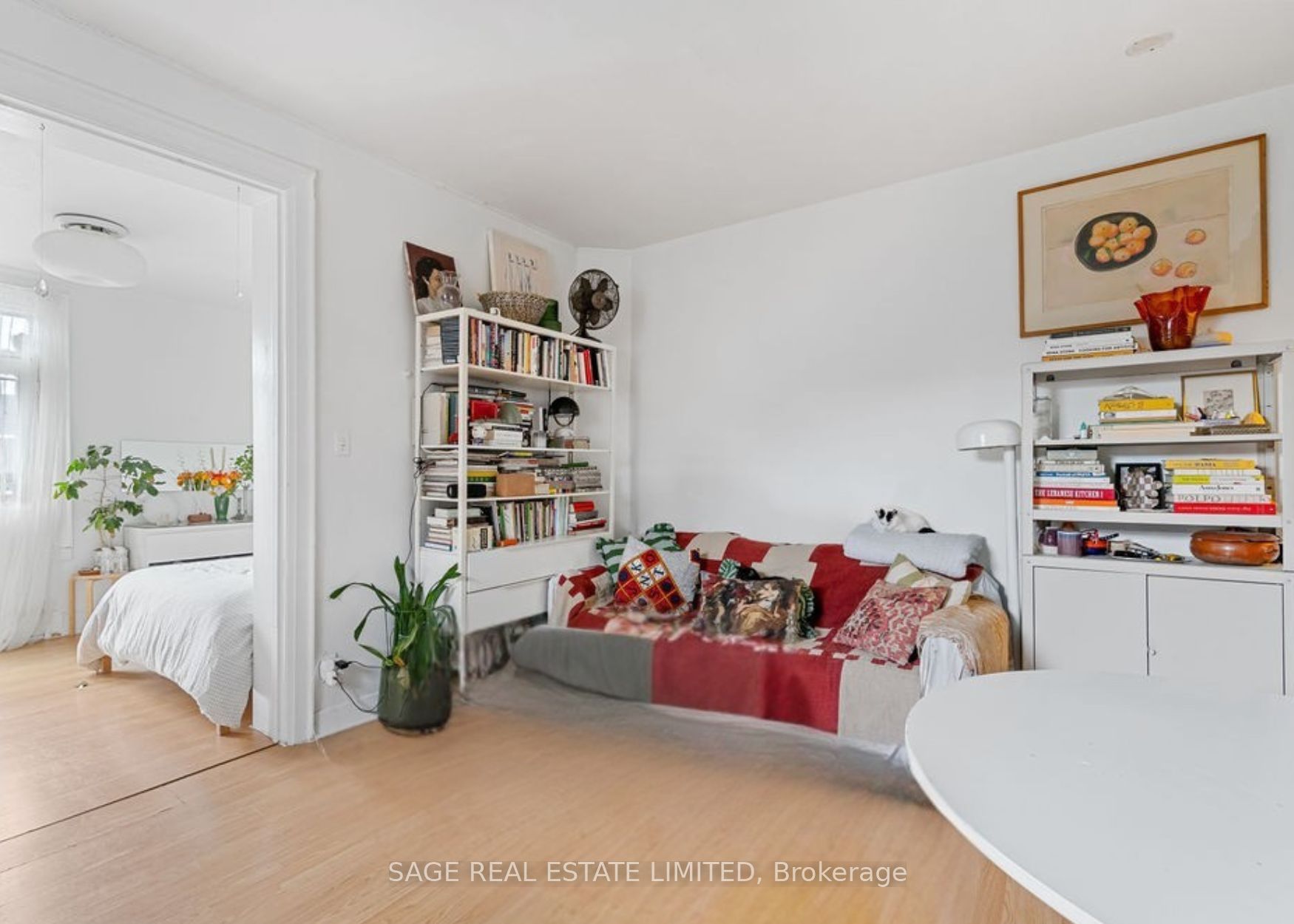 276* Crawford Street