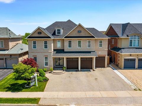 31 Eiffel Boulevard Brampton ON L6P 1V9