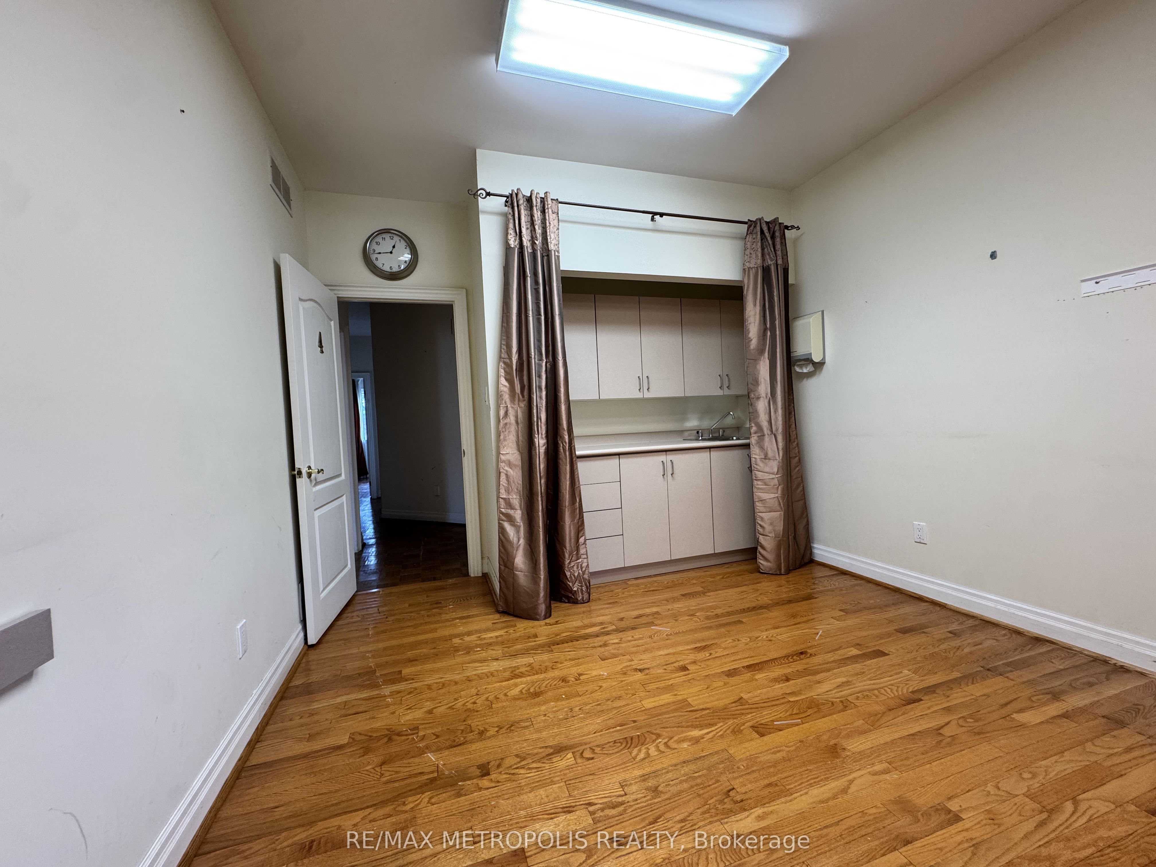 416 Elgin Mills Road W