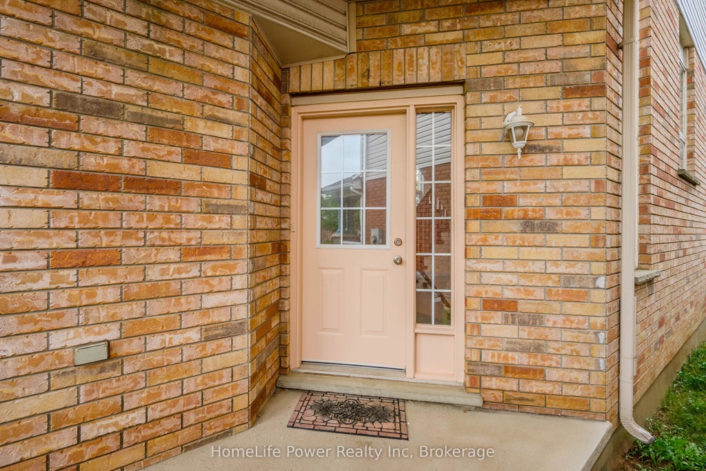 Photo of 4 DARLING Crescent, Guelph, ON N1L 1P9 (MLS # X12875816)