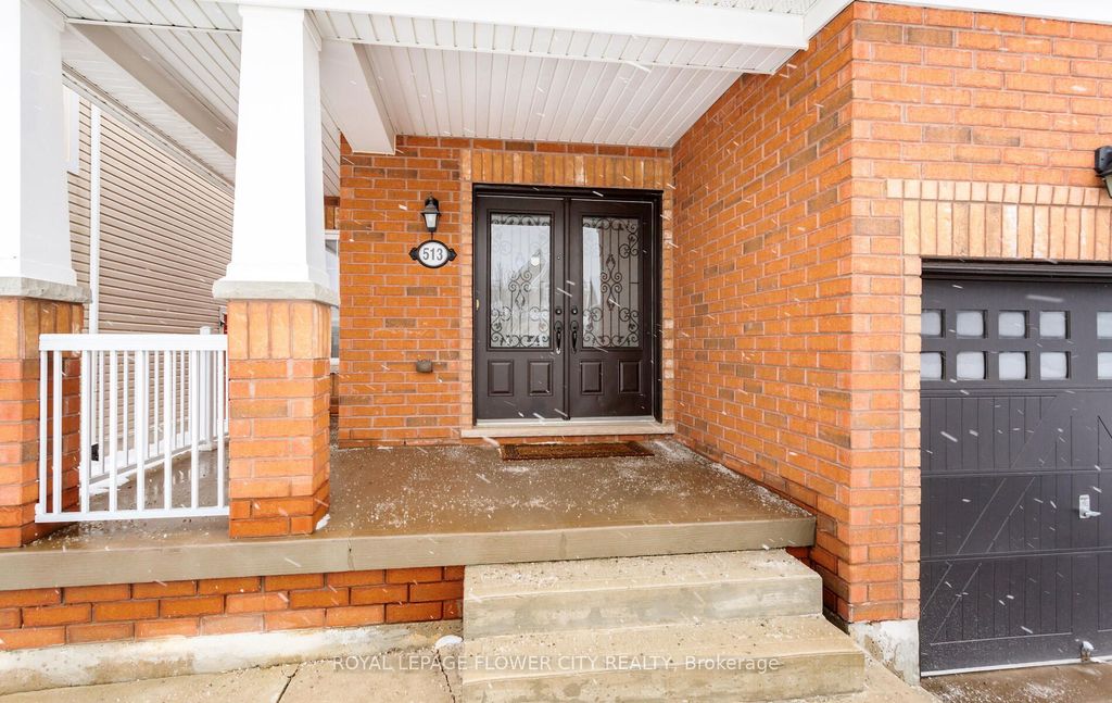 Photo of 513 Davis Drive, Shelburne, ON L9V 2S3 (MLS # X12750746)