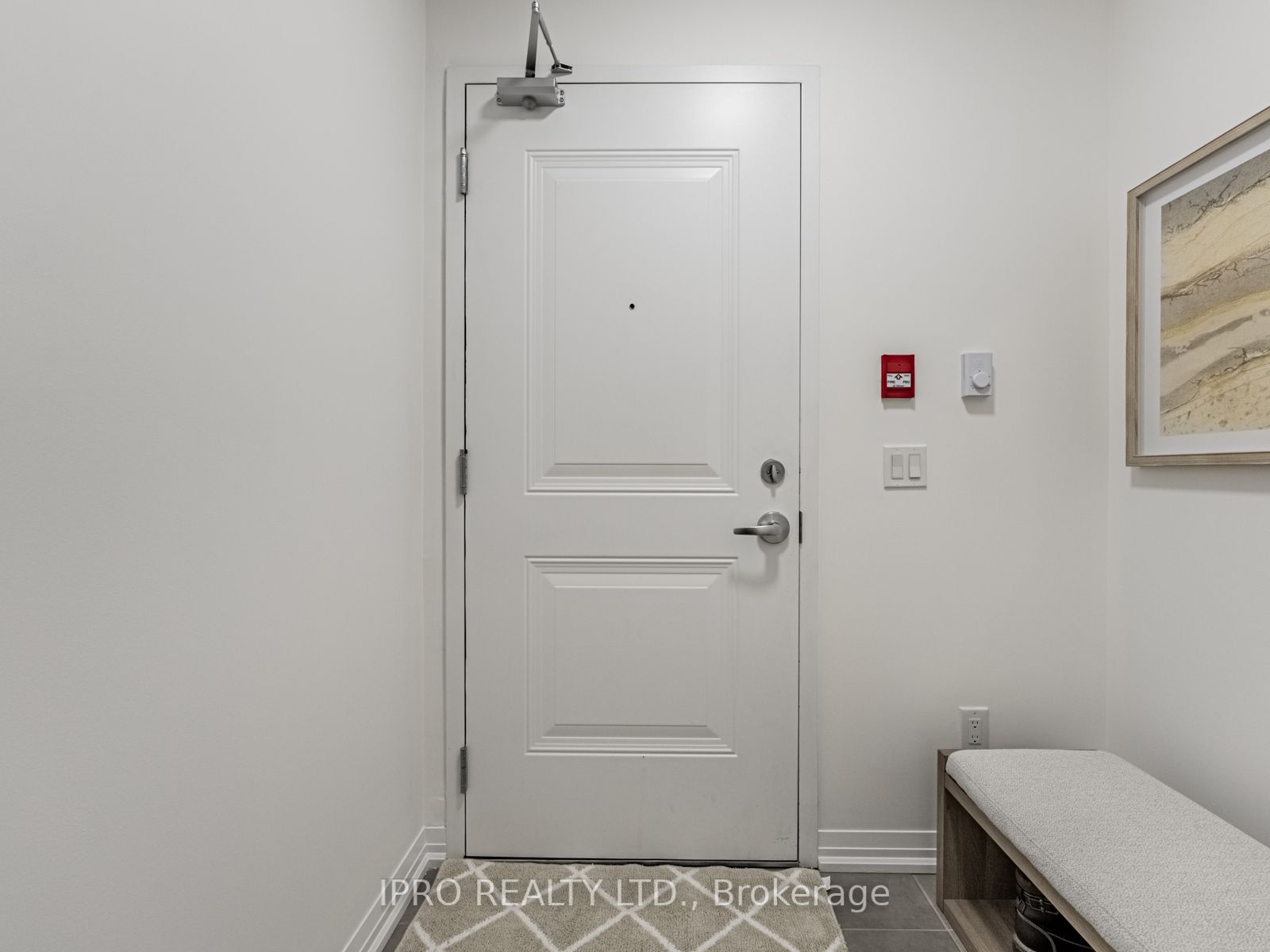 1206 Main Street E 211