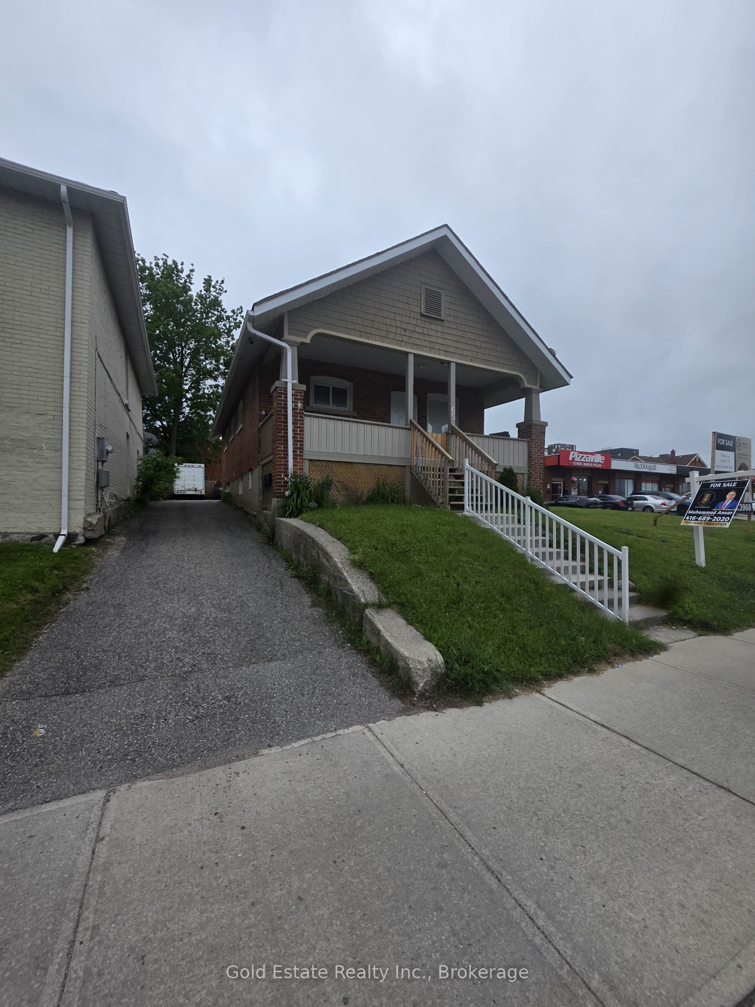 65 Front Street S