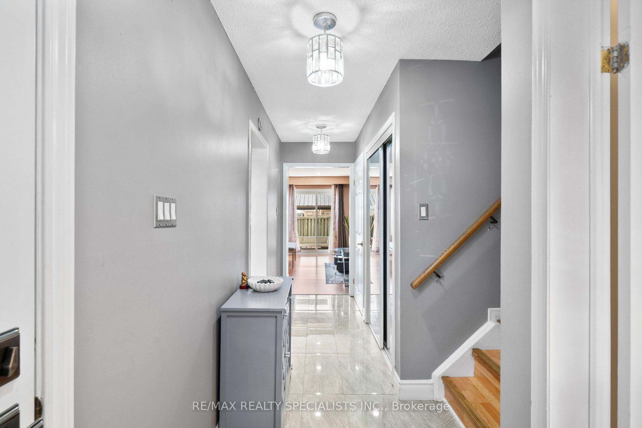 121 Tulip Drive