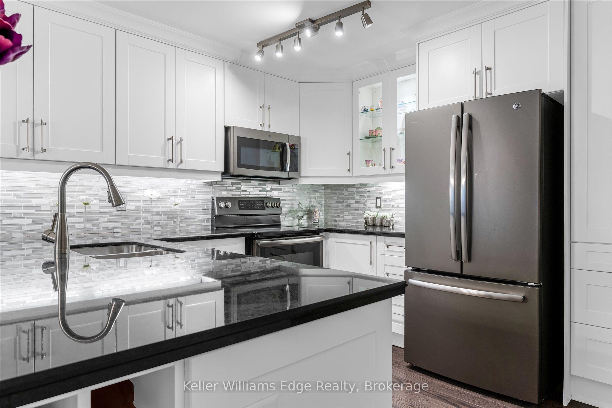 2010 Cleaver Avenue 112