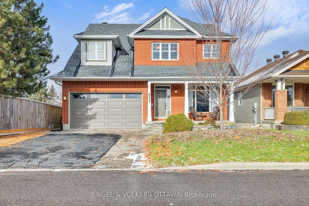 Photo of 823 Scala Avenue, Orleans - Cumberland and Area, ON K4A 4M2 (MLS # X12594920)