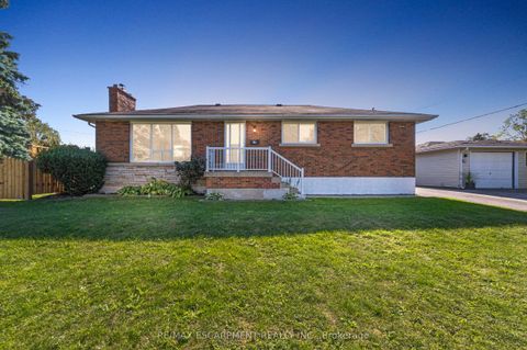 Photo of 131 Sanatorium Road, Hamilton, ON L9C 1Y9 (MLS # X12448143)