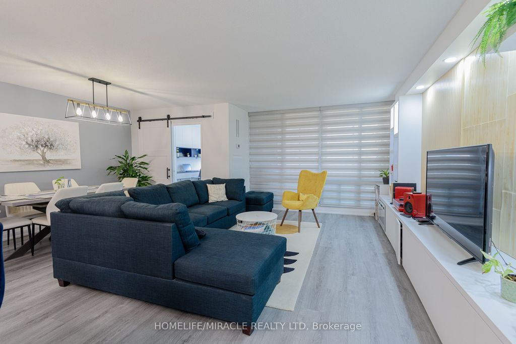 Photo of 714 The West Mall N/A #1201, Toronto, ON M9C 4X1 (MLS # W12550280)