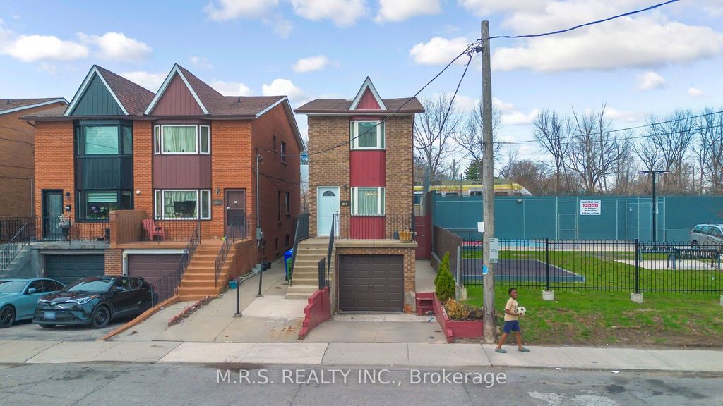 Photo of 29A South Station Street, Toronto, ON M9N 3T8 (MLS # W13010398)