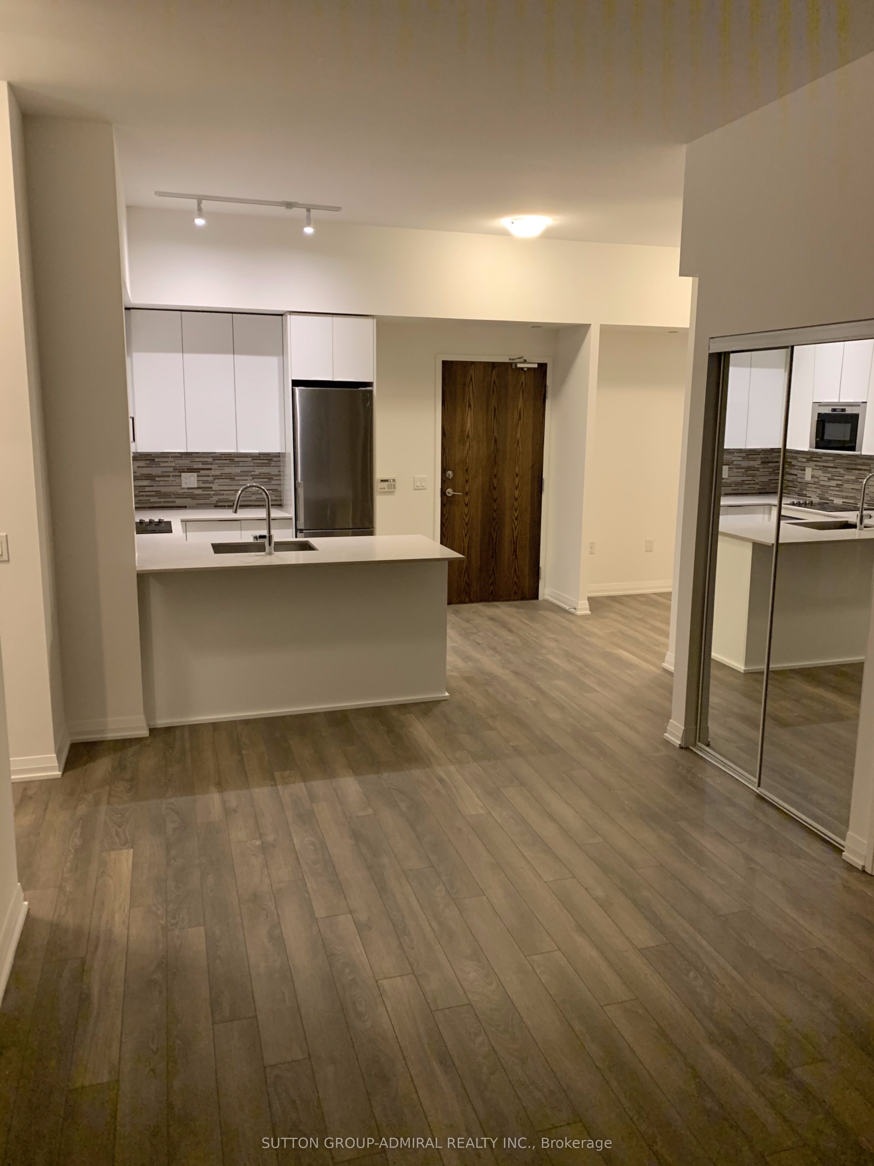 99 Eagle Rock Way 829