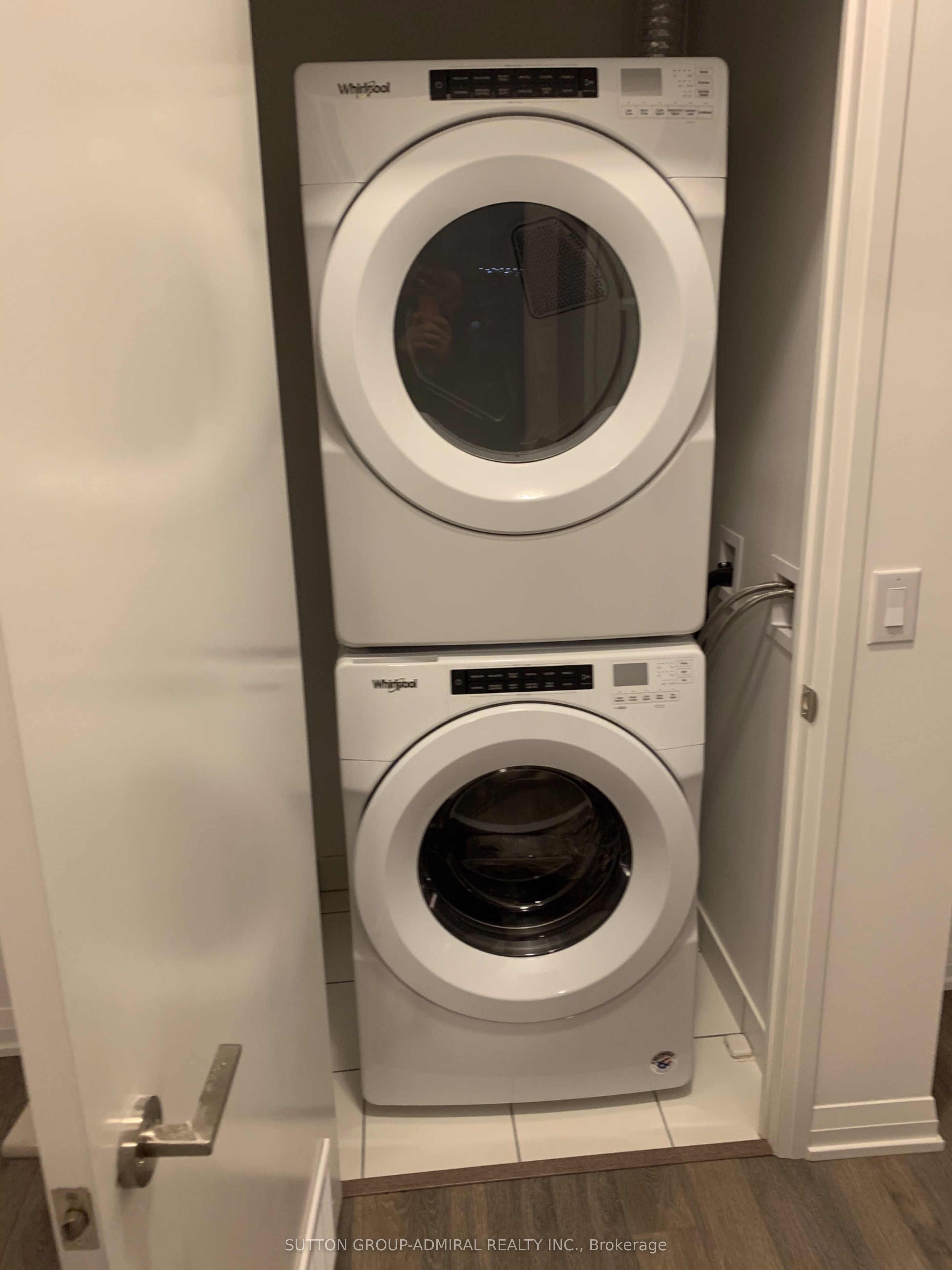 99 Eagle Rock Way 829