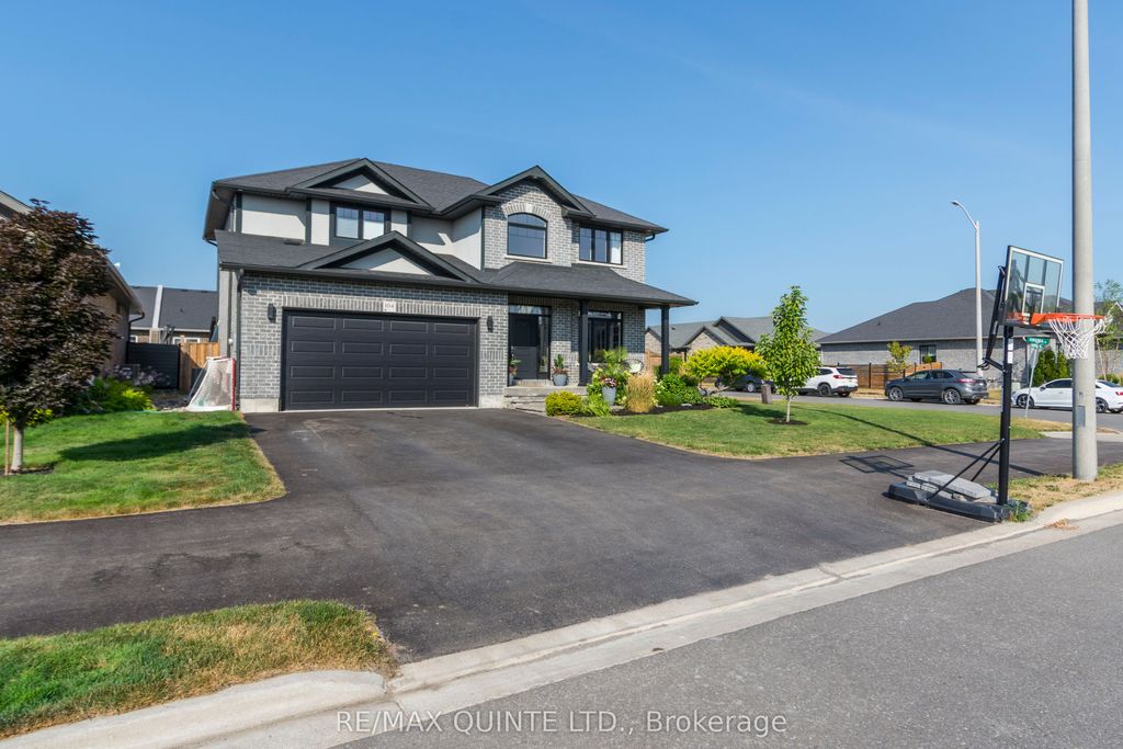 Photo of 104 Hampton Ridge Drive, Belleville, ON K8N 0E6 (MLS # X12594958)