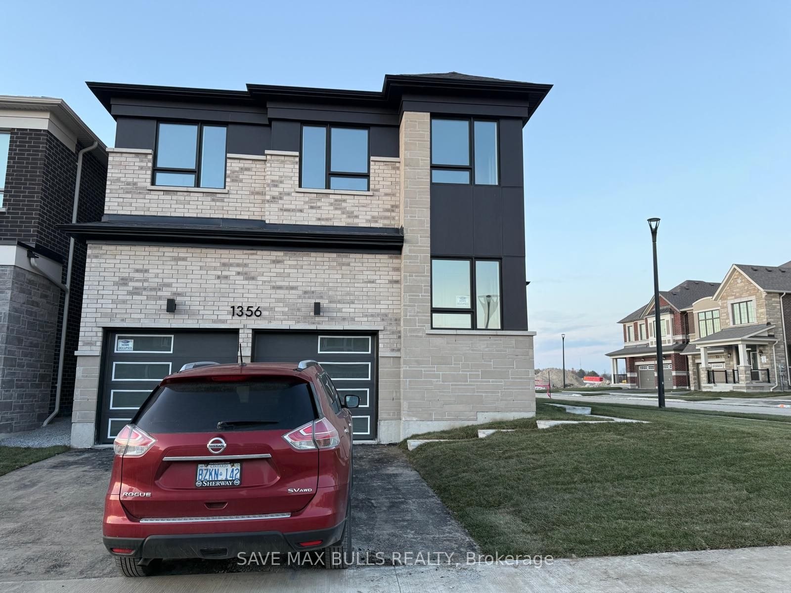 1356 Glamorgan Manor