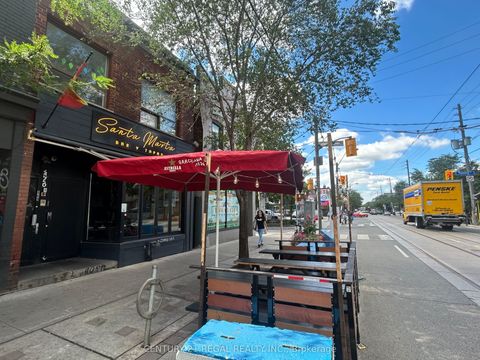 869 Dundas Street W Toronto ON M6J 1V6