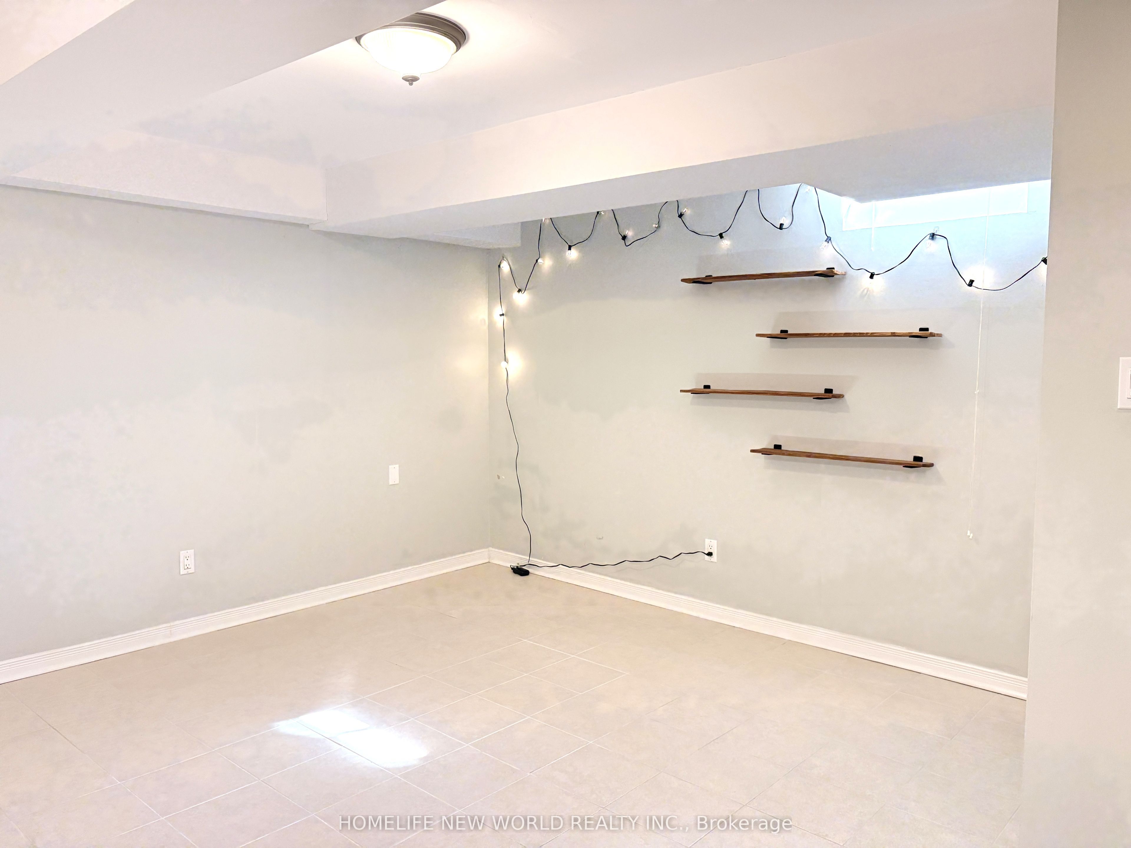 18 Samantha Circle Lower