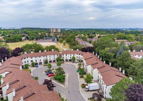 6679 Shelter Bay Road 32 Mississauga ON L5N 2A2