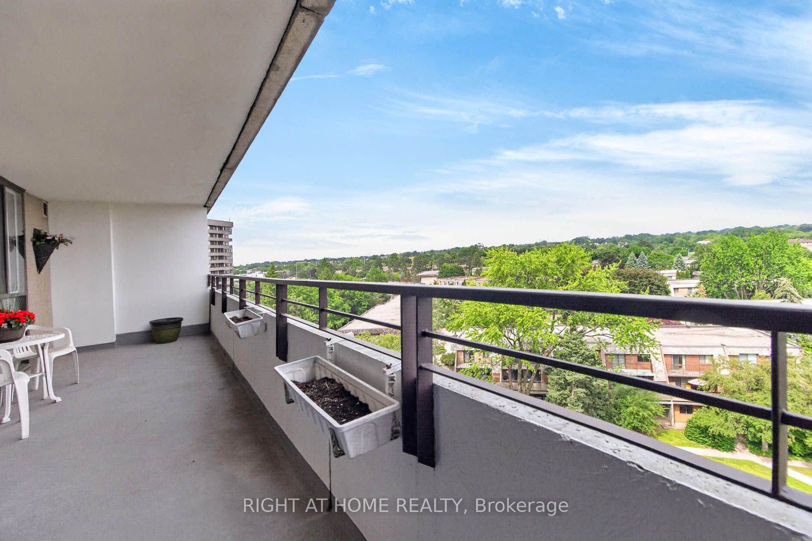 1320 Mississauga Valley Boulevard 806