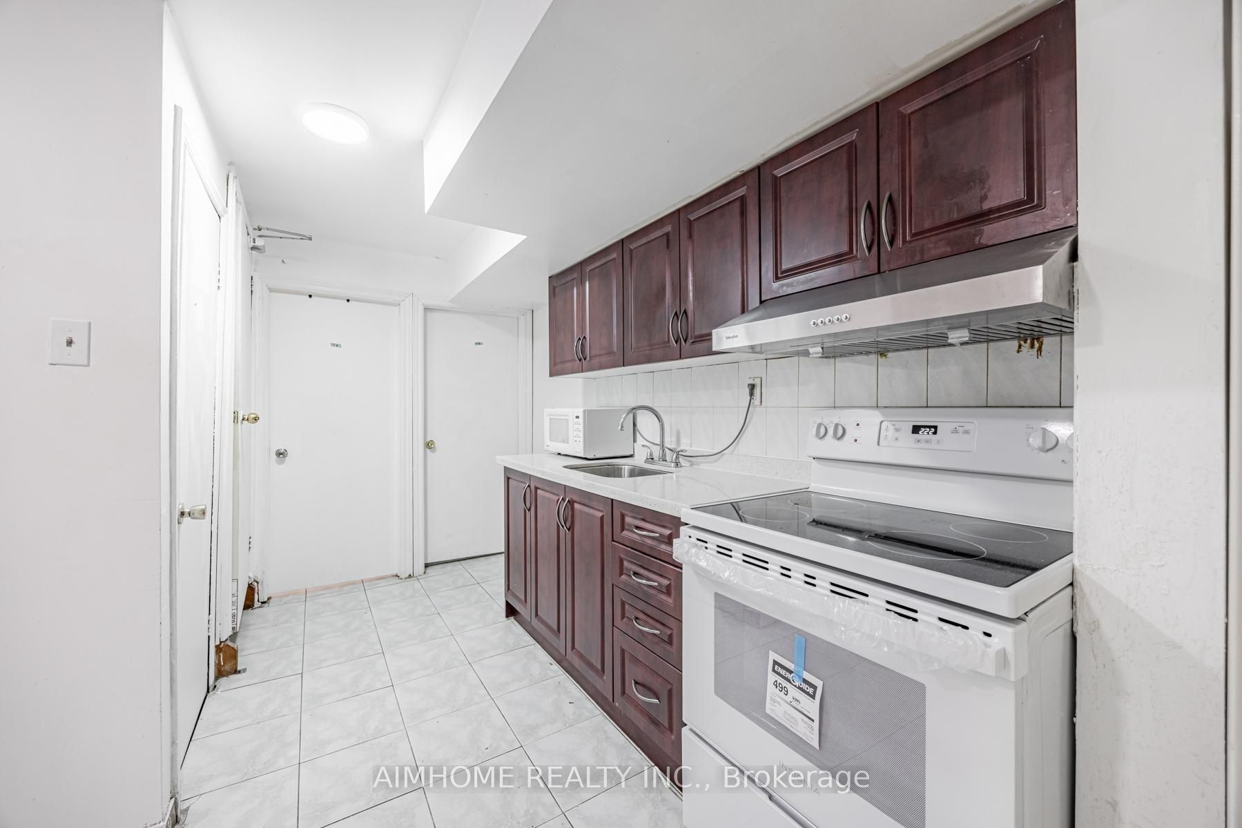 144 Wolseley Street B3